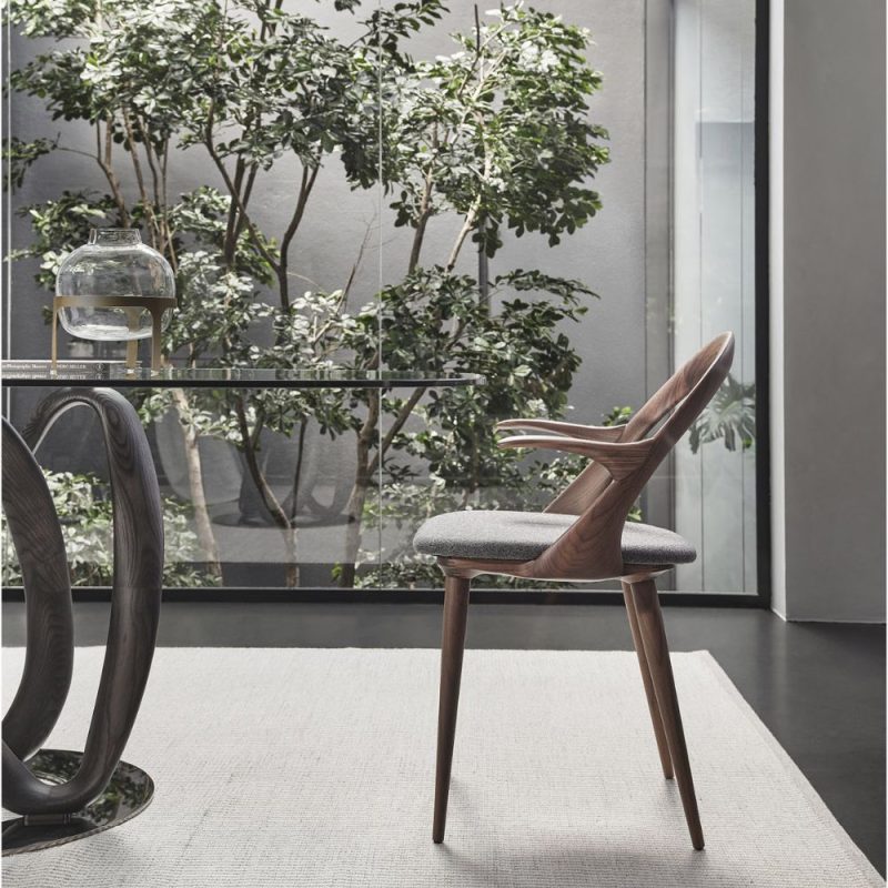 Ester Chair