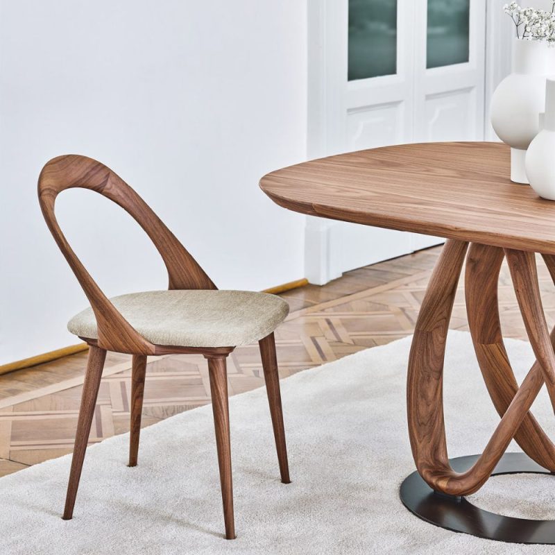 Ester Chair