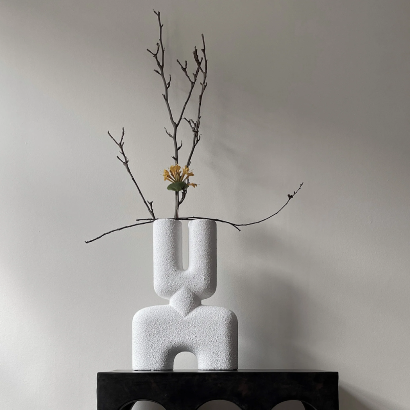 Cobra Vase Double, Medio