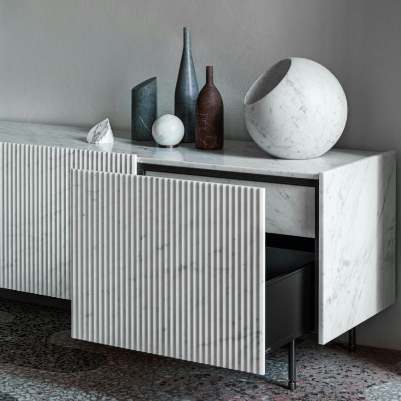 Pliss Cabinet 240
