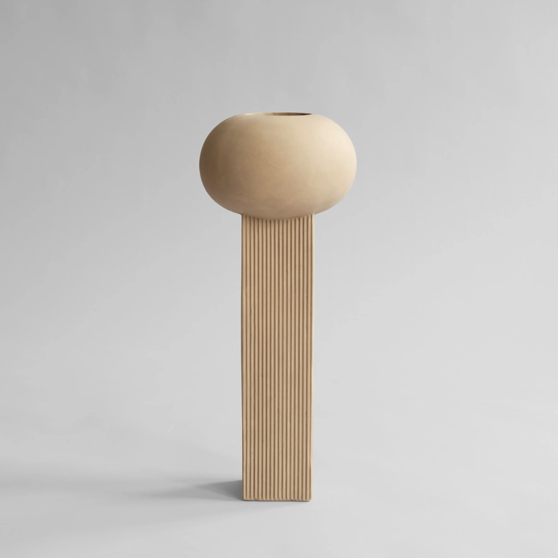 Empire Vase, Big